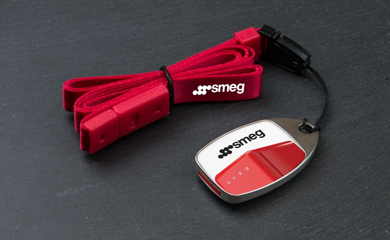 Fin - Personalised USB Stick gallery thumbnail